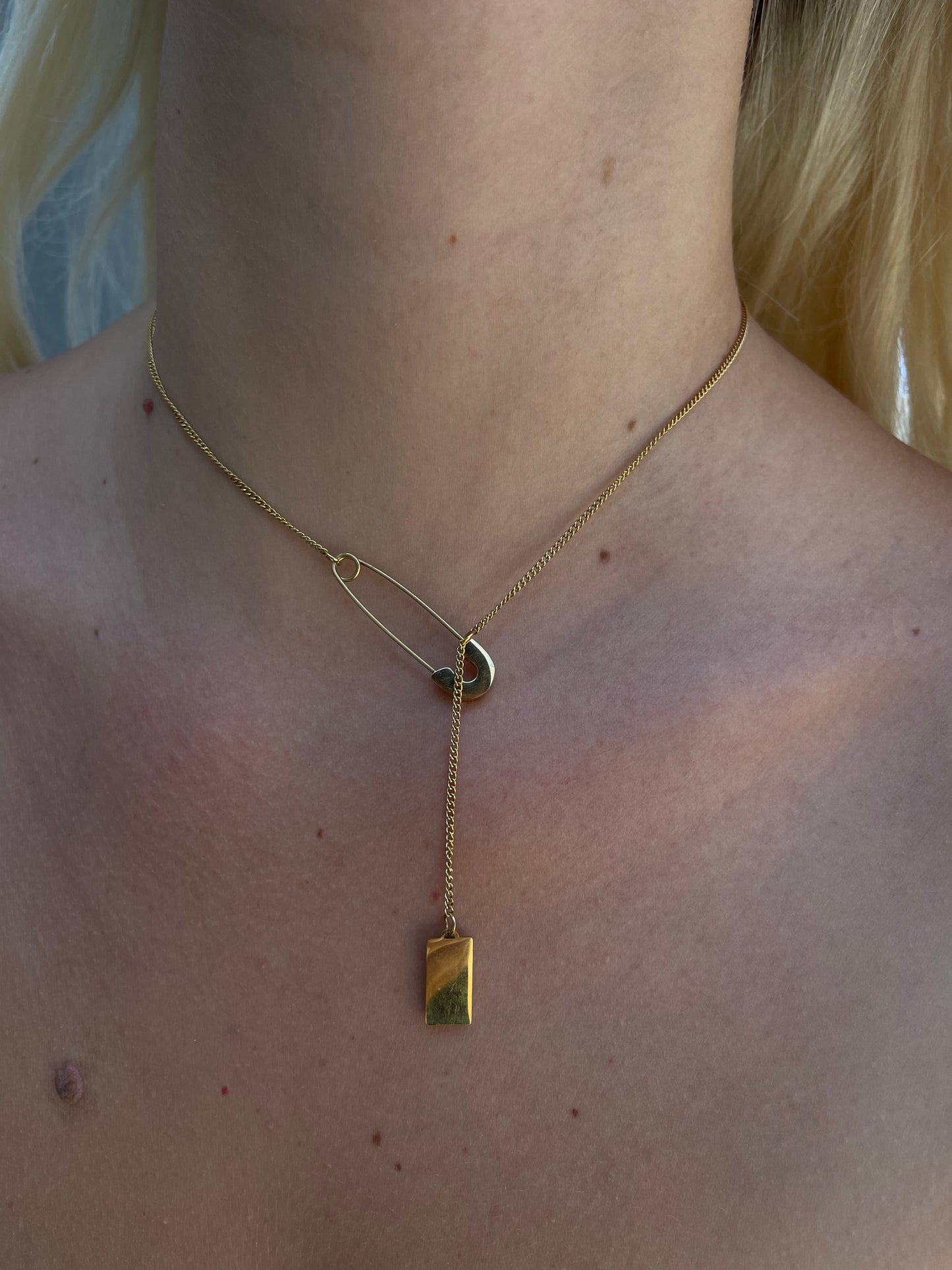 Pin necklace