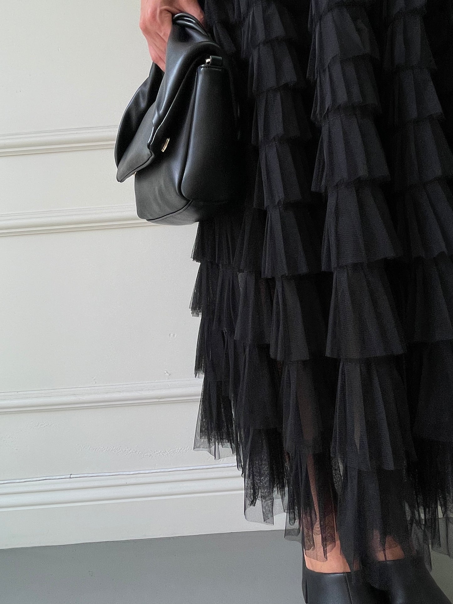 Polly black skirt